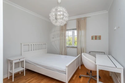 Apartamento T4 para Arrendamento em Santa Maria e São Miguel, São Martinho, São Pedro Penaferrim