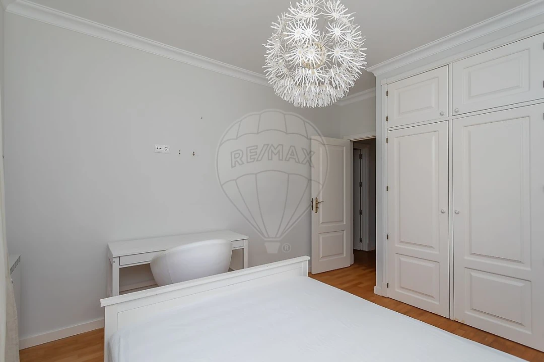 Apartamento T4 para Arrendamento em Santa Maria e São Miguel, São Martinho, São Pedro Penaferrim Foto 9