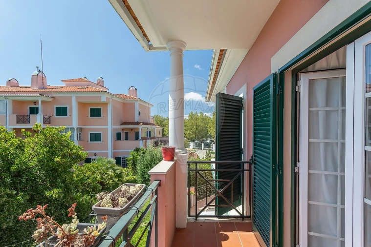 Apartamento T4 para Arrendamento em Santa Maria e São Miguel, São Martinho, São Pedro Penaferrim Foto 33