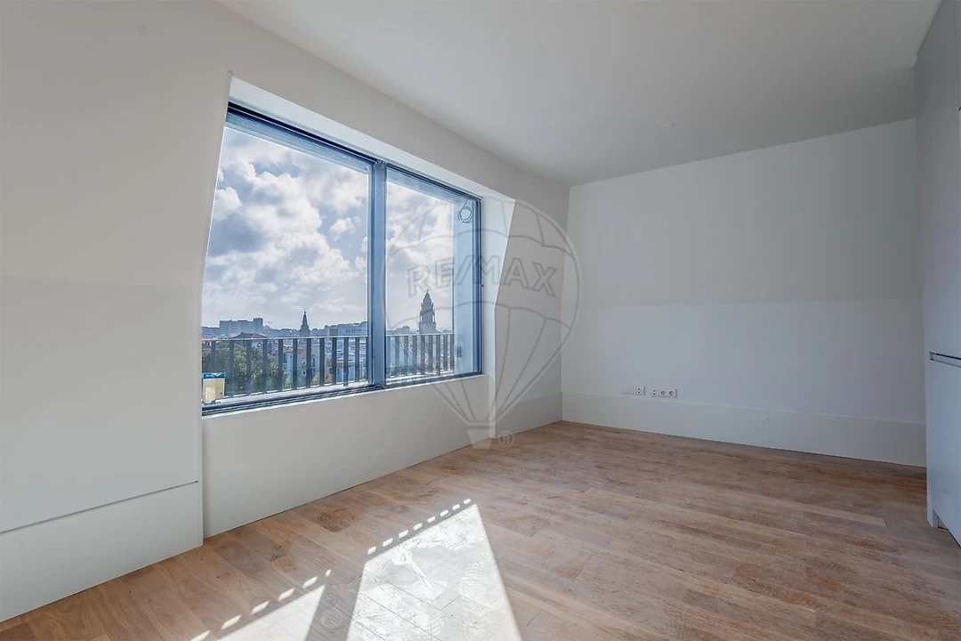 Apartamento T2 para Venda em Cedofeita, Santo Ildefonso, Sé, Miragaia, São Nicolau e Vitória Foto 14