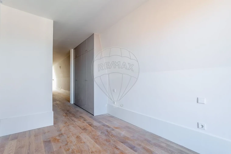 Apartamento T2 para Venda em Cedofeita, Santo Ildefonso, Sé, Miragaia, São Nicolau e Vitória Foto 8