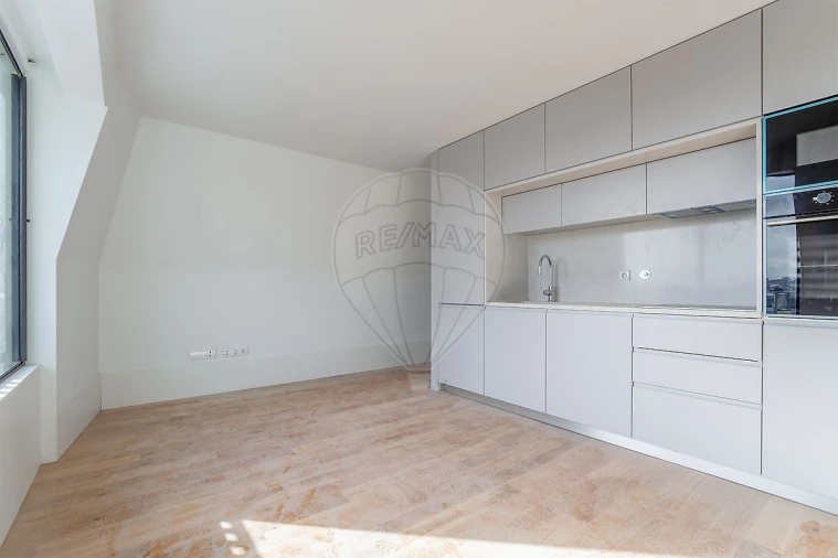 Apartamento T2 para Venda em Cedofeita, Santo Ildefonso, Sé, Miragaia, São Nicolau e Vitória Foto 12