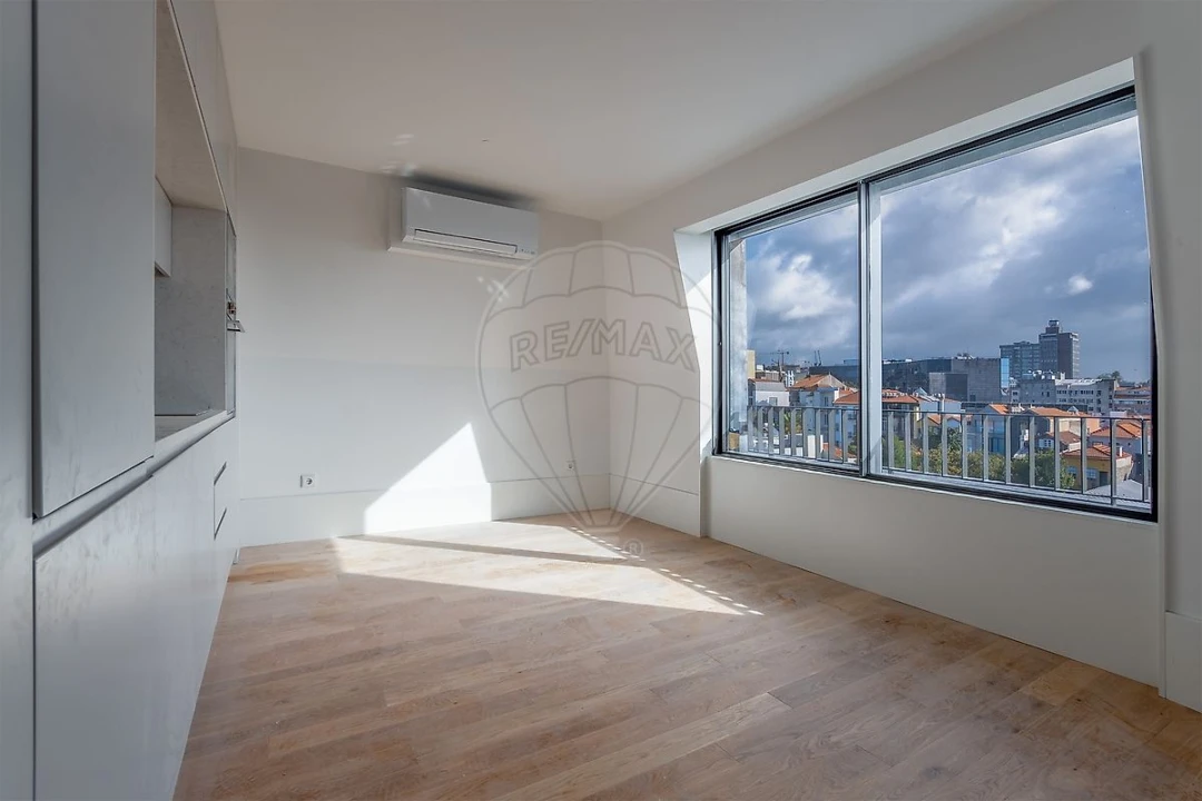 Apartamento T2 para Venda em Cedofeita, Santo Ildefonso, Sé, Miragaia, São Nicolau e Vitória Foto 13