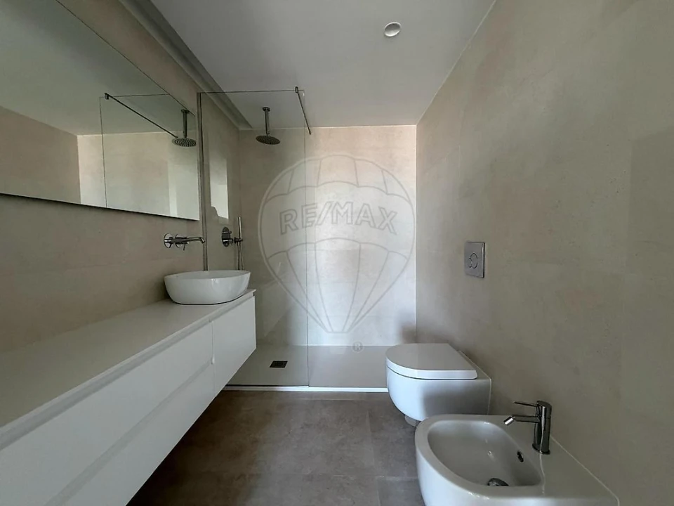 Apartamento T2 para Arrendamento em Mafamude e Vilar do Paraíso Foto 7