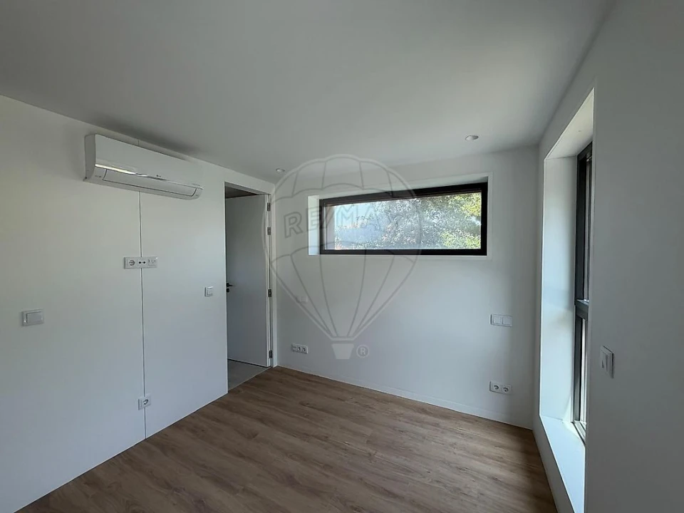 Apartamento T2 para Arrendamento em Mafamude e Vilar do Paraíso Foto 1