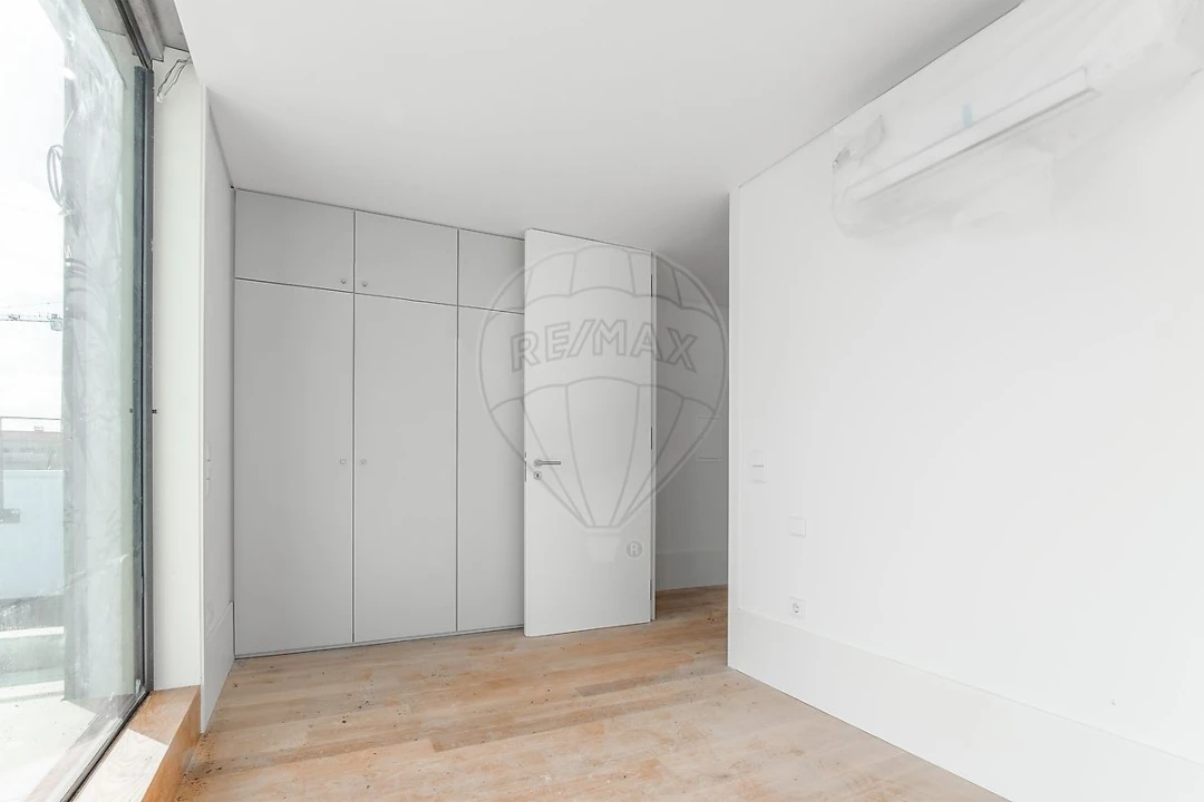Apartamento T2 para Venda em Cedofeita, Santo Ildefonso, Sé, Miragaia, São Nicolau e Vitória Foto 8
