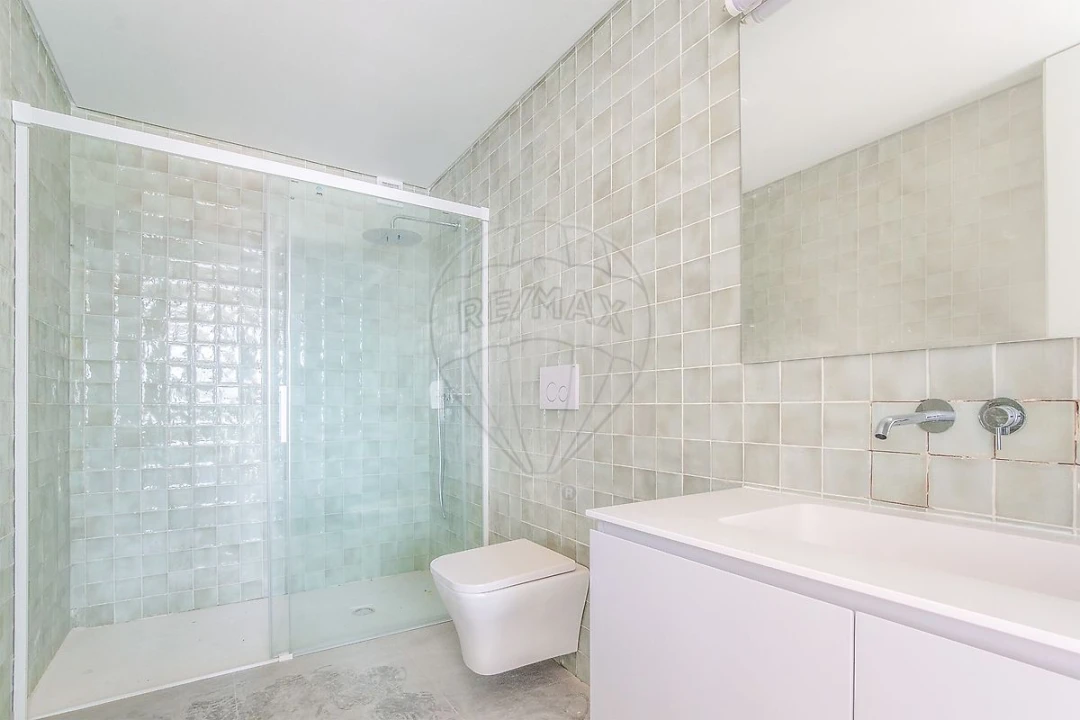 Apartamento T2 para Venda em Cedofeita, Santo Ildefonso, Sé, Miragaia, São Nicolau e Vitória Foto 15