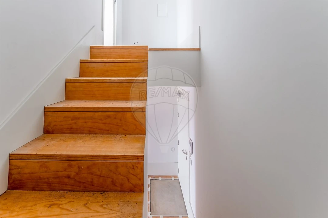 Apartamento T2 para Venda em Cedofeita, Santo Ildefonso, Sé, Miragaia, São Nicolau e Vitória Foto 1