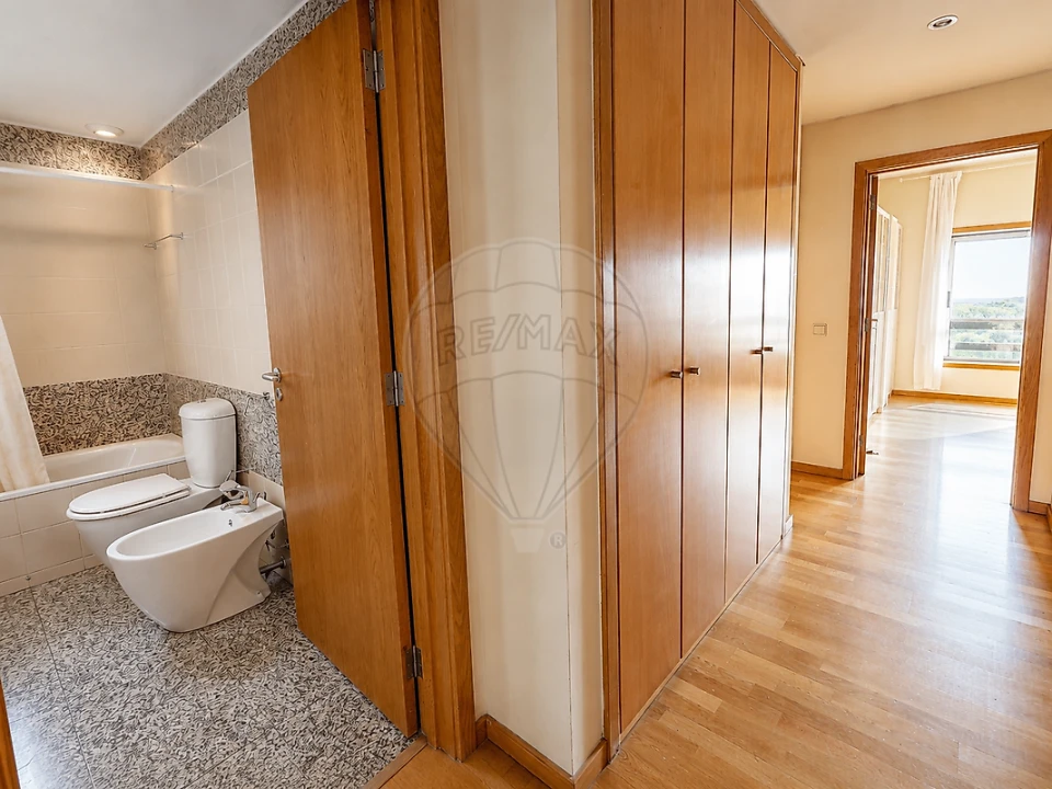 Apartamento T2 para Arrendamento em Bonfim Foto 13