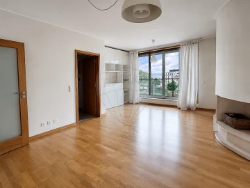 Apartamento T2 para Arrendamento em Bonfim