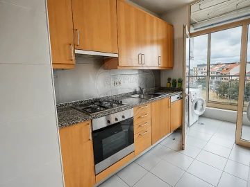 Apartamento T2 para Arrendamento em Bonfim