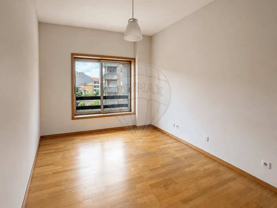 Apartamento T2 para Arrendamento em Bonfim Foto 12