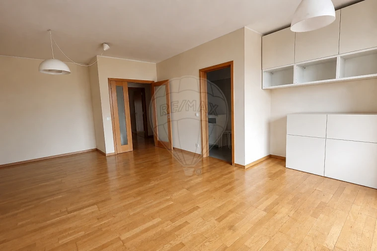 Apartamento T2 para Arrendamento em Bonfim Foto 10