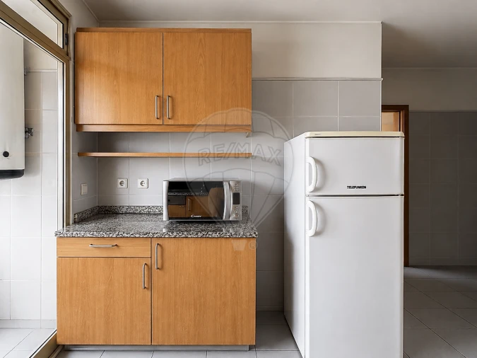 Apartamento T2 para Arrendamento em Bonfim Foto 7