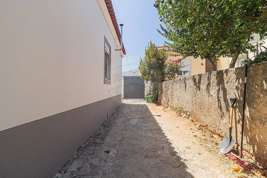 Moradia T4 para Venda em Agualva e Mira-Sintra Foto 9