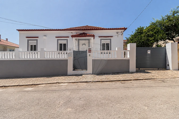 Moradia T4 para Venda em Agualva e Mira-Sintra Foto 19