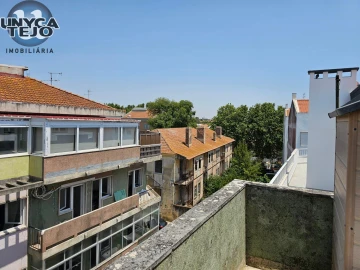 Apartamento T1 para Venda em Queluz e Belas