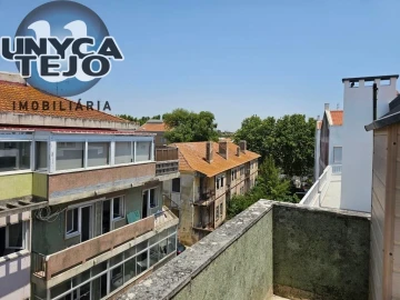 Apartamento T1 para Venda em Queluz e Belas