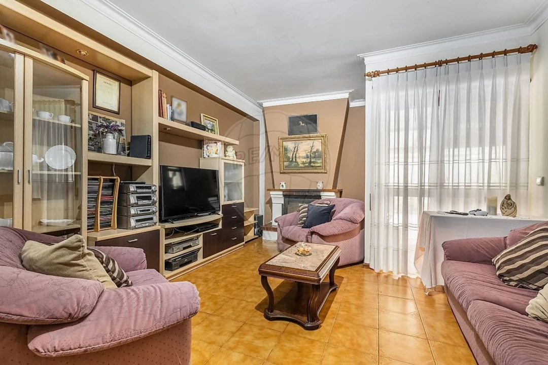 Moradia T3 para Venda em Ferreiros e Gondizalves Foto 10