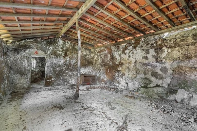 Moradia T2 para Venda em Fonte Arcada e Oliveira