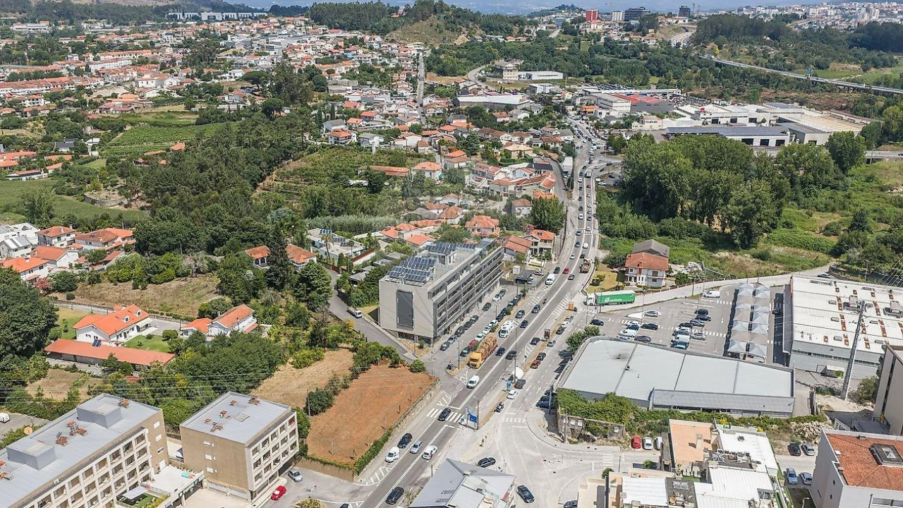 Apartamento T3 para Venda em Braga (Maximinos, Sé e Cividade) Foto 32