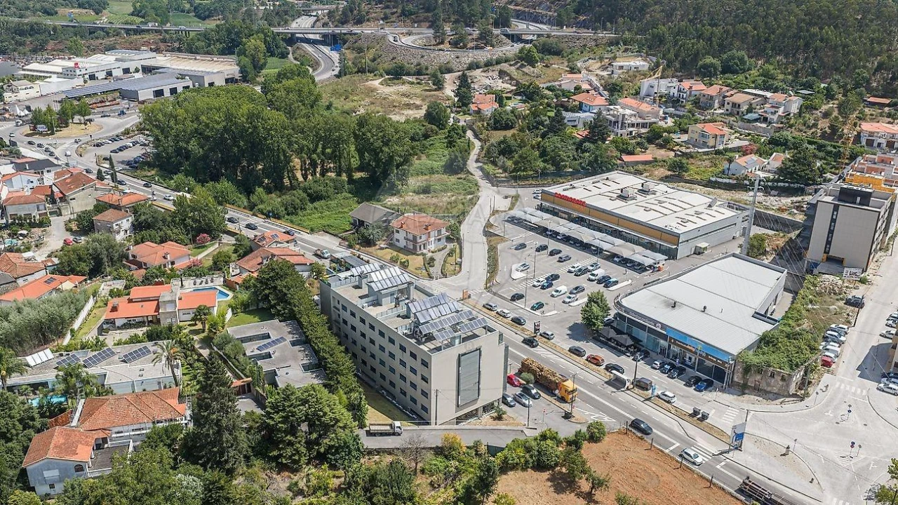Apartamento T3 para Venda em Braga (Maximinos, Sé e Cividade) Foto 5