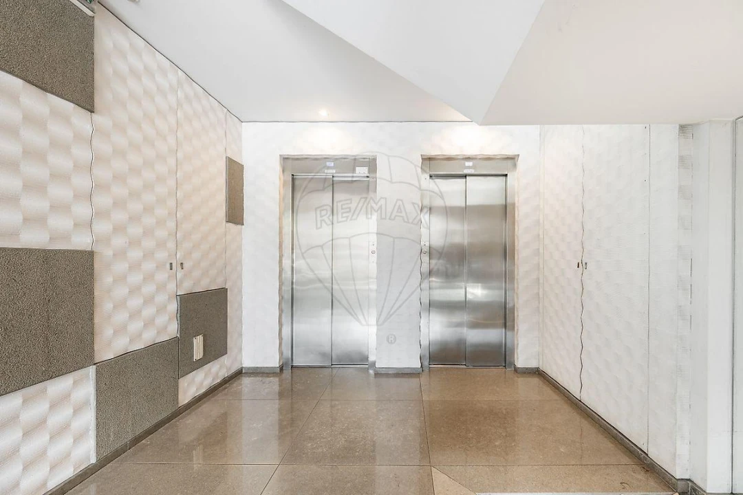 Apartamento T3 para Venda em Braga (Maximinos, Sé e Cividade) Foto 8