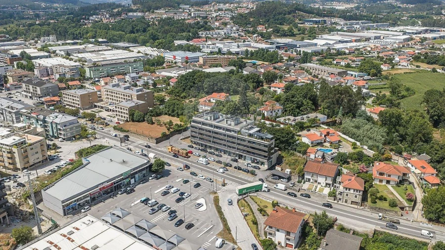 Apartamento T3 para Venda em Braga (Maximinos, Sé e Cividade) Foto 30
