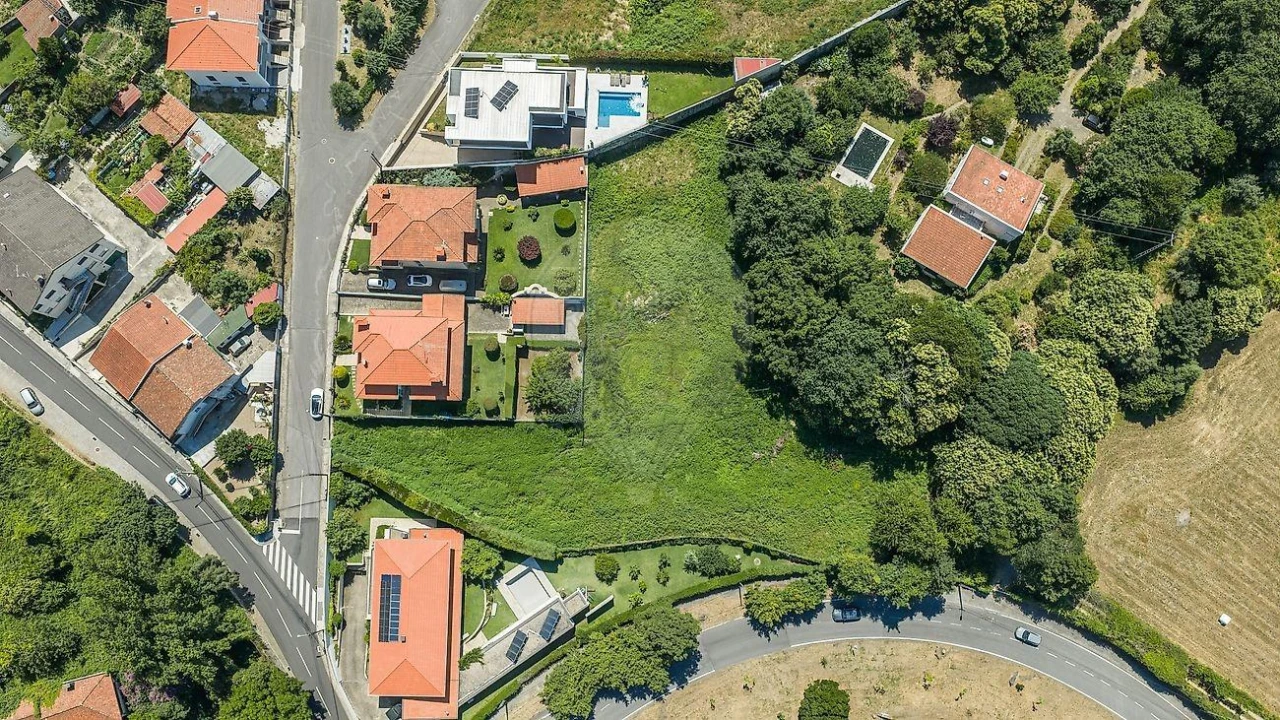 Terreno para Venda em Nogueiró e Tenões Foto 16