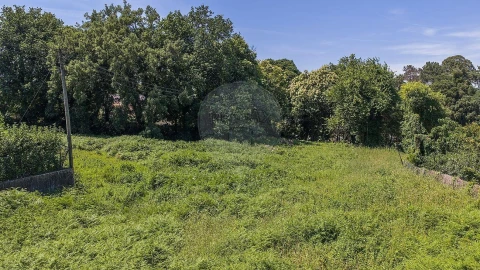 Terreno para Venda em Nogueiró e Tenões