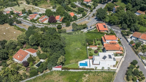 Terreno para Venda em Nogueiró e Tenões