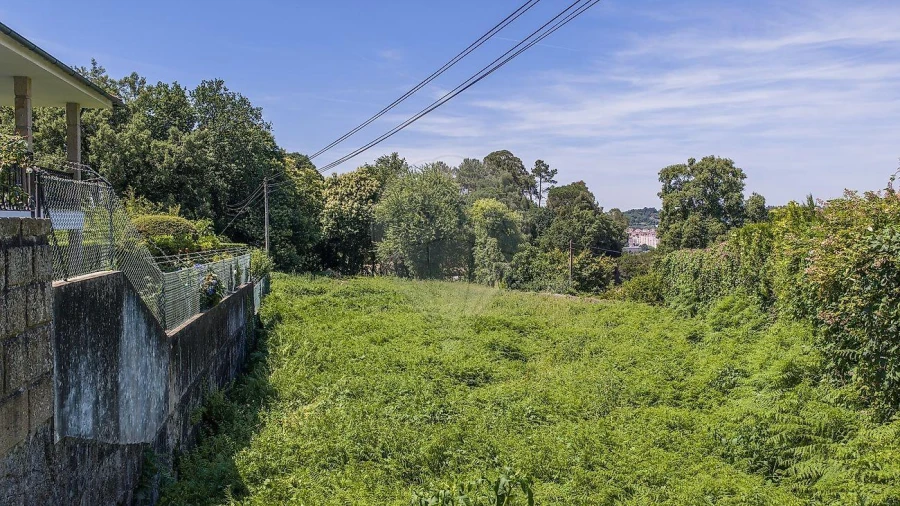 Terreno para Venda em Nogueiró e Tenões Foto 18