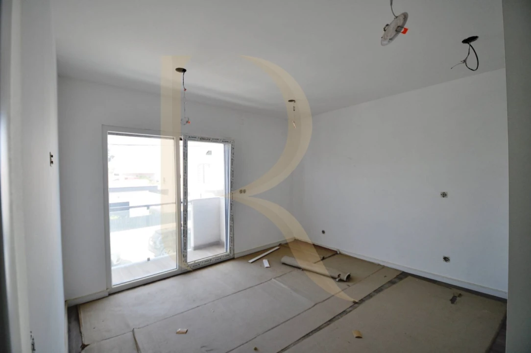 Moradia T4 para Venda em Fernao Ferro Foto 27