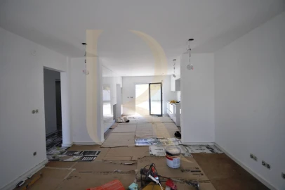 Moradia T4 para Venda em Fernao Ferro