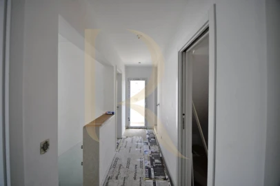 Moradia T4 para Venda em Fernao Ferro