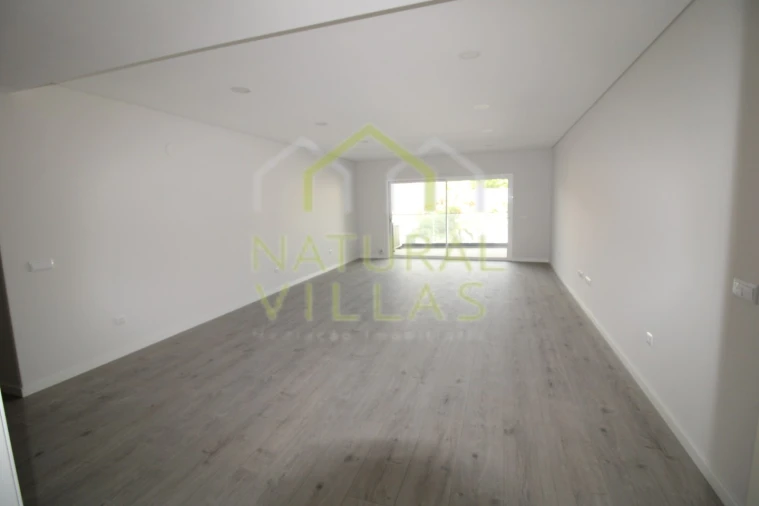 Apartamento T1 para Venda em Loule (São Clemente) Foto 2