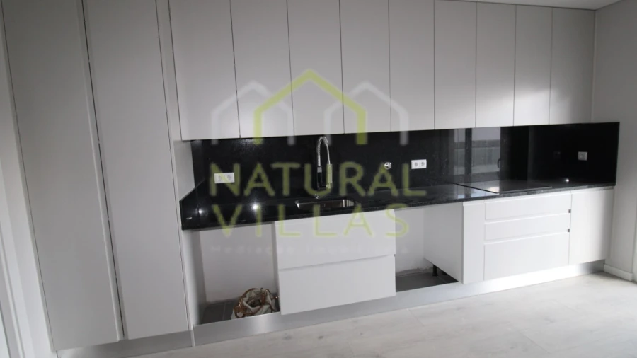 Apartamento T1 para Venda em Loule (São Clemente)