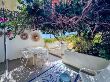 Apartamento para Venda em Lagos (São Sebastião e Santa Maria)