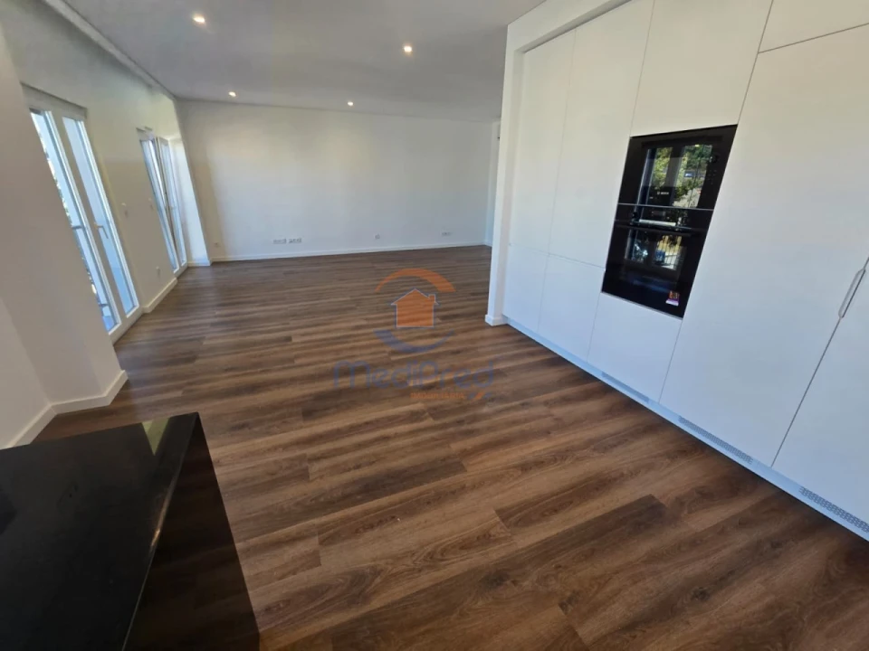 Apartamento T3 para Venda em Ramada e Caneças Foto 8