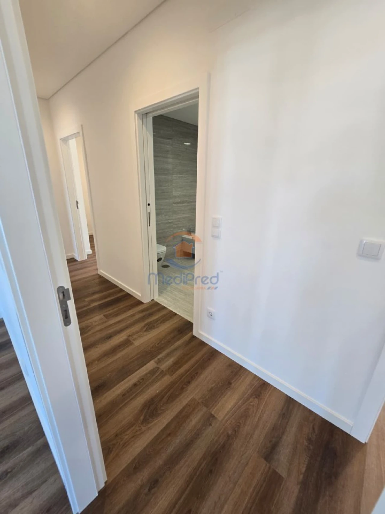 Apartamento T3 para Venda em Ramada e Caneças Foto 11