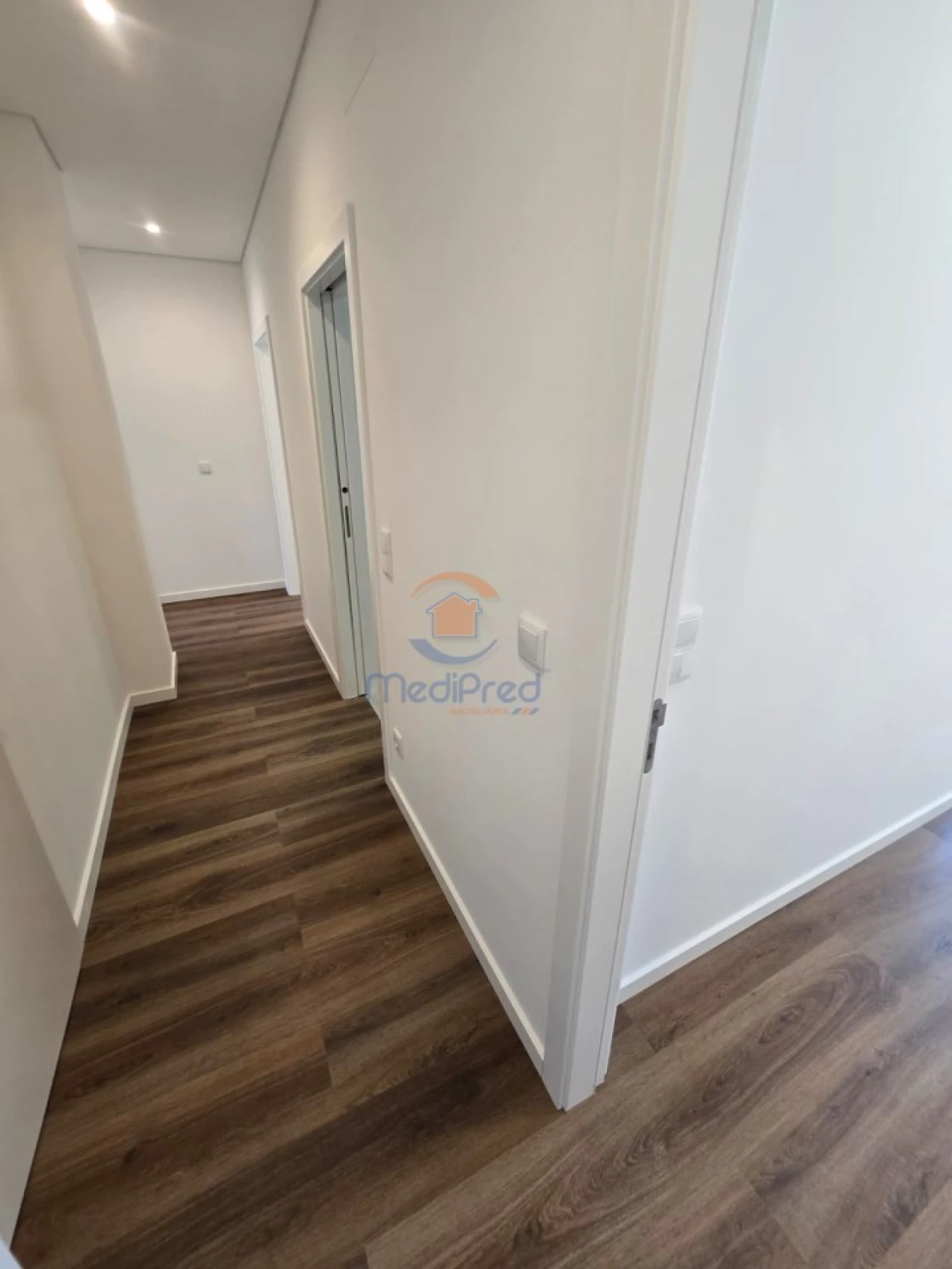 Apartamento T3 para Venda em Ramada e Caneças Foto 14