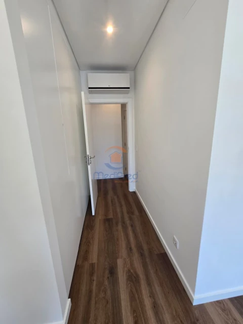 Apartamento T3 para Venda em Ramada e Caneças