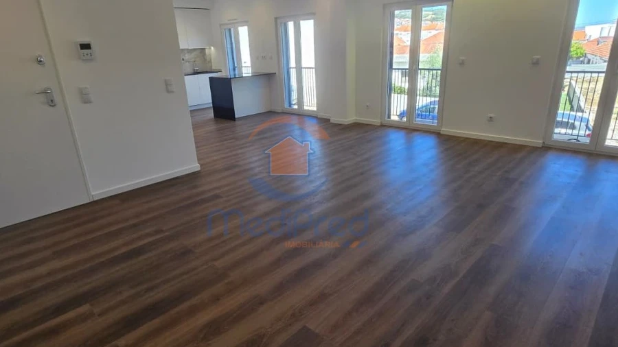 Apartamento T3 para Venda em Ramada e Caneças