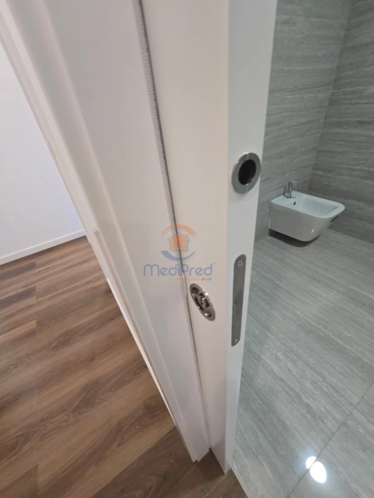 Apartamento T4 para Venda em Ramada e Caneças Foto 17
