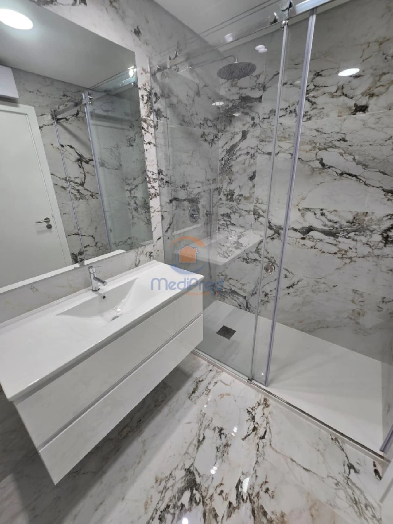 Apartamento T4 para Venda em Ramada e Caneças Foto 29