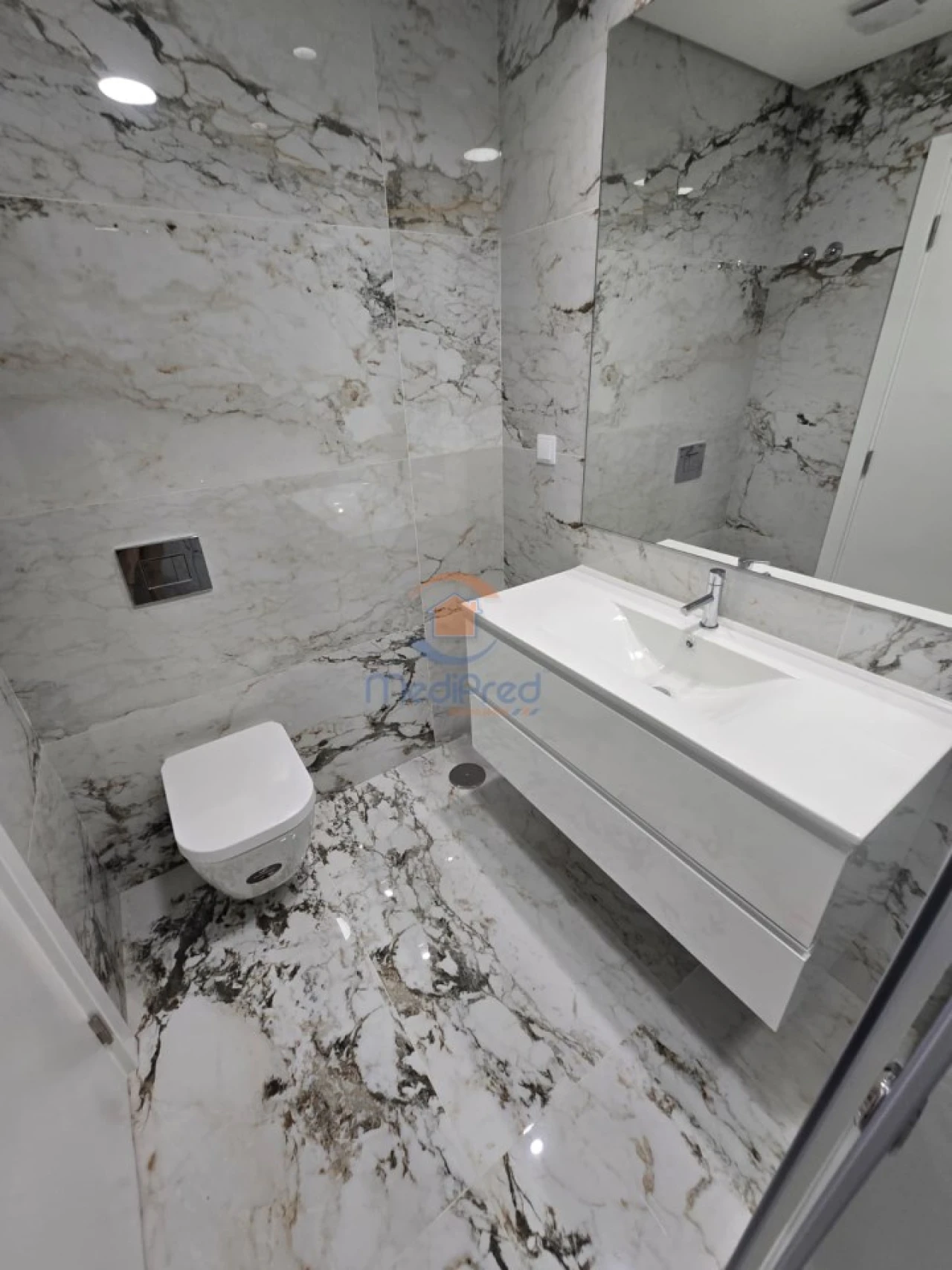 Apartamento T4 para Venda em Ramada e Caneças Foto 30