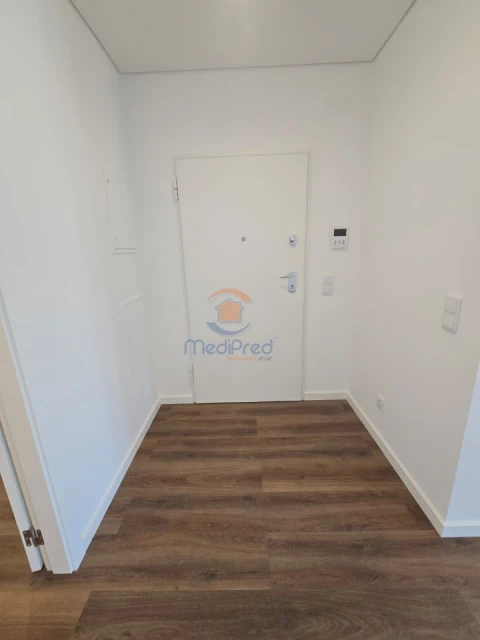 Apartamento T4 para Venda em Ramada e Caneças