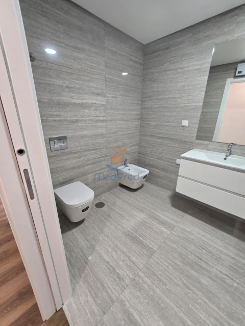 Apartamento T4 para Venda em Ramada e Caneças