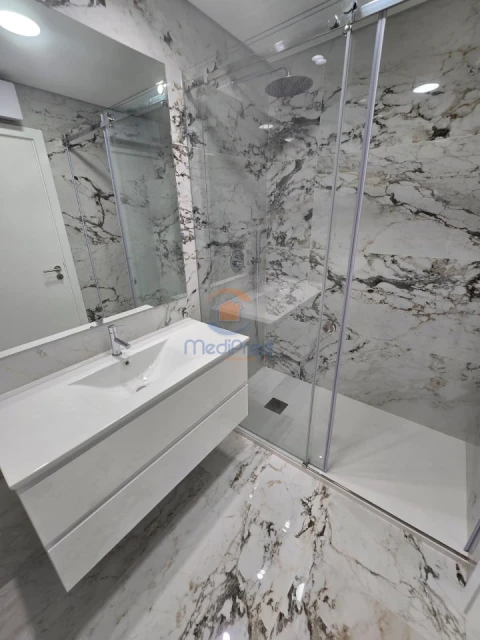 Apartamento T4 para Venda em Ramada e Caneças