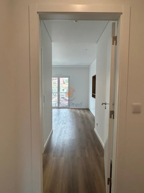 Apartamento T4 para Venda em Ramada e Caneças